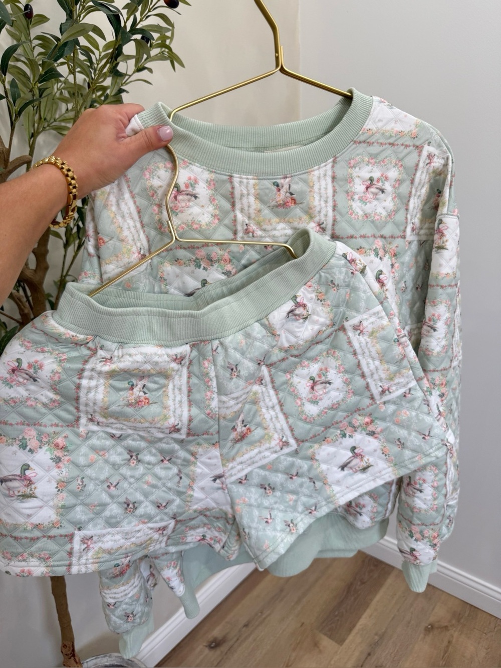BRAND NEW Sage Duck Quilted Set